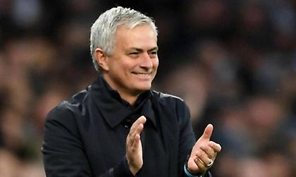 Μουρίνιο: Άλλαξε το χρώμα των μαλλιών μου, έχω ρυτίδες, αλλά είμαι έτοιμος να συνεχίσω