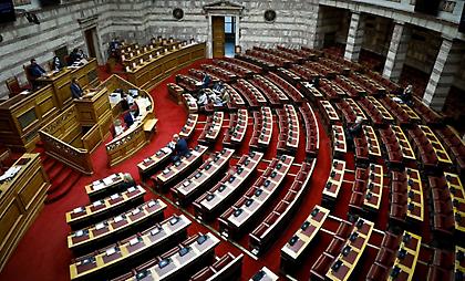 Ψηφίστηκε το σχέδιο νόμου του υπουργείου Οικονομικών