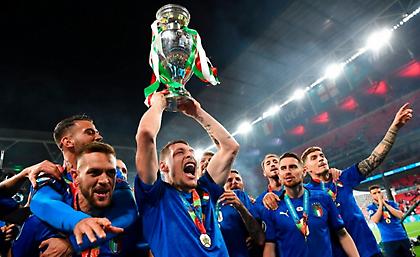 Η UEFA εγκαταλείπει, προσωρινά, την ιδέα για αύξηση των ομάδων σε 32 στο Euro!