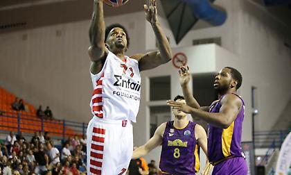 Στο ρελαντί και με… φουλ τρίποντα «εκτέλεσε» τη Χολόν ο Ολυμπιακός!