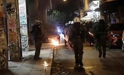 Η ανακοίνωση της ΕΛ.ΑΣ για τα χθεσινά επεισόδια στα Εξάρχεια