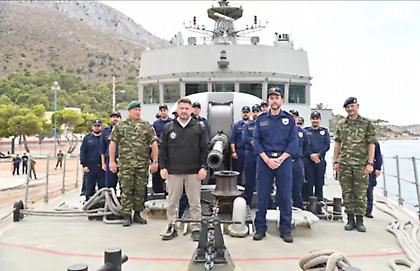 Χαρδαλιάς: Επίσκεψη με μήνυμα στα νησιά του Ανατολικού Αιγαίου