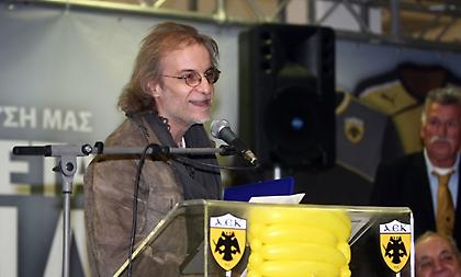 Πασχαλίδης στον bwinΣΠΟΡ FM: «Να ονειρευτείς πως τις Κυριακές θα πηγαίνεις στο γήπεδο με τα παιδιά»