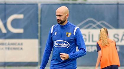 Τέλος ο προπονητής της γυναικείας ομάδας της Φαμαλικάο - Κατηγορείται για παρενόχληση!