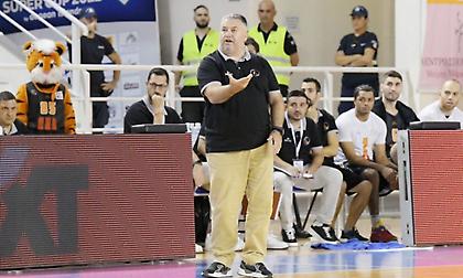 Γιατράς: «Εξαιρετική ομάδα ο Ολυμπιακός, έδειξε όλα τα λάθη και τις αδυναμίες μας»