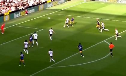 Απίστευτο γκολ με διαγώνια λόμπα από τον Αλμιρόν!