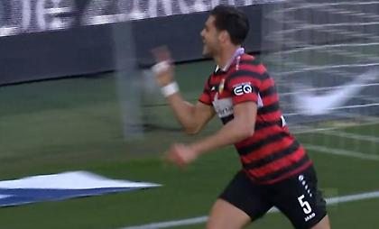 Κάρφωσε τη Βόλφσμπουργκ με εξαιρετική κεφαλιά ο Μαυροπάνος!