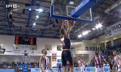 Εντυπωσιακά καρφώματα από Σίμπσον και Κακλαμανάκη