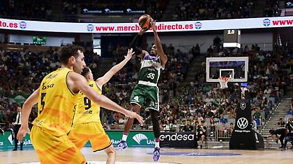 Λύγισε την Γκραν Κανάρια με πληθωρικό Τζέντοβιτς η Ουνικάχα Μάλαγα