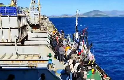 Εικόνες πόνου στην Κεφαλονιά: Παιδιά και ηλικιωμένοι οι μετανάστες που διασώθηκαν