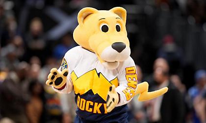 Η μασκότ των Νάγκετς βγάζει τον χρόνο 625.000 δολάρια!