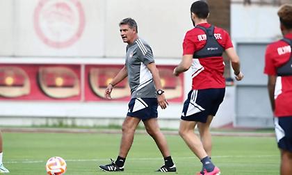 Σταματέλος: «Ο Ατρόμητος ξέρει να βάζει δύσκολα στον Ολυμπιακό»