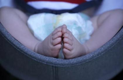 Επίδομα μητρότητας: Επεκτείνεται από 6 σε 9 στον ιδιωτικό τομέα