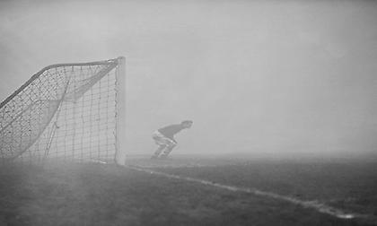 Τρεις ποδοσφαιρικές ιστορίες σε ασπρόμαυρο φόντο