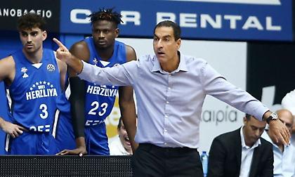 Προπονητής Χερζλίγια για Σπανούλη: «Να δούμε αν από θρύλος των παρκέ, θα γίνει θρύλος των πάγκων»