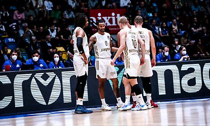 Πέρασε με... άγχος από τη Φρανκφούρτη κι έκανε το «2 στα 2» η Μπάγερν