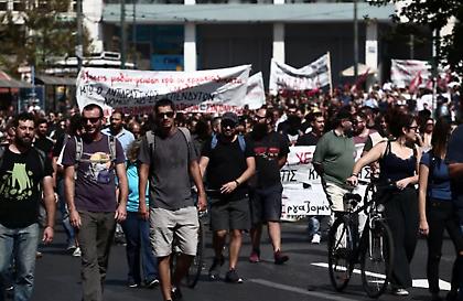ΑΔΕΔΥ: Παναττική στάση εργασίας την Παρασκευή για τη δίκη της Χρυσής Αυγής