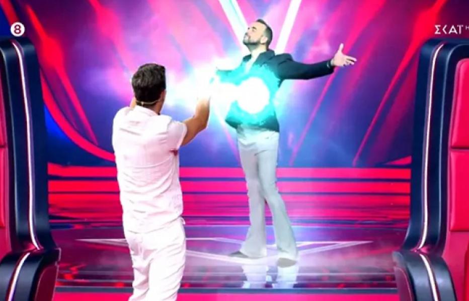 The Voice of Greece: Ο Ρουβάς εξαφάνισε τον Μουζουράκη και η Παπαρίζου έγινε... block