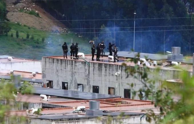 Πολύνεκρη εξέγερση σε φυλακή του Ισημερινού