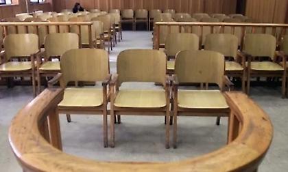 Στο εδώλιο νύφη που πάτησε την πεθερά της με το αυτοκίνητο