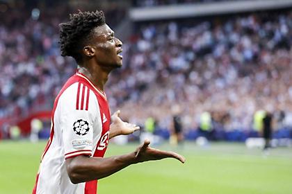 Άγιαξ: Αρνήθηκαν να ανταλλάξουν φανέλες με τη Νάπολι μετά τον διασυρμό