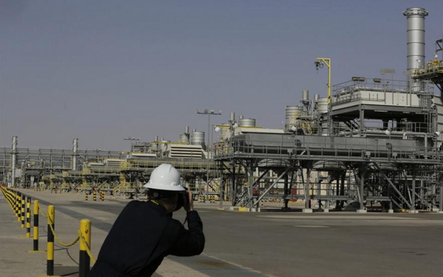 Πετρέλαιο: Απόφαση ΟΠΕΚ για μεγάλη μείωση της παραγωγής