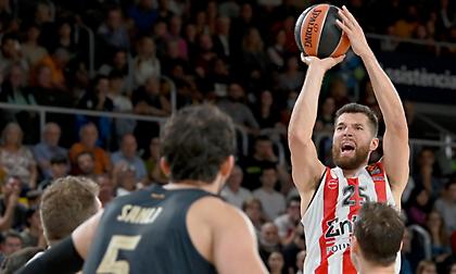 Ιστορικό ρεκόρ Ολυμπιακού: Δεν έχασε ούτε μια βολή!