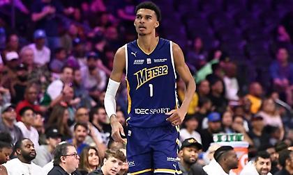 Γουεμπανιάμα: «Αγαπημένοι μου παίκτες ο Γιάννης και ο Ντουράντ»!