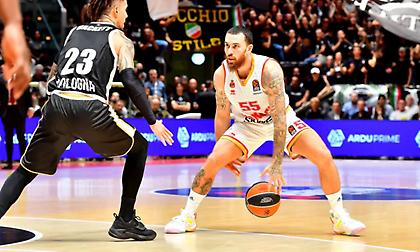 Απολαυστικός Μάικ Τζέιμς καθάρισε για τη Μονακό στην Μπολόνια