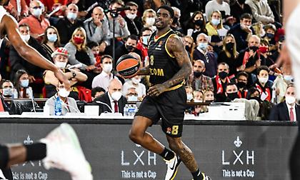 Αποδέσμευσαν τον Μπέικον οι Λέικερς