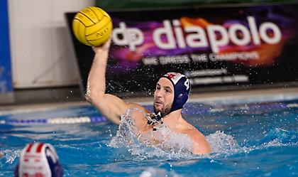 Εμφατικό «διπλό» του Ολυμπιακού στη Νέα Σμύρνη