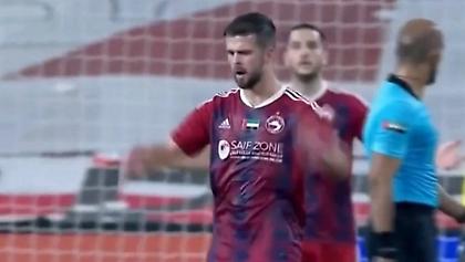 Ο Μανωλάς κάνει λάθος, η ομάδα του δέχεται γκολ και τα «ακούει» από τον Πιάνιτς