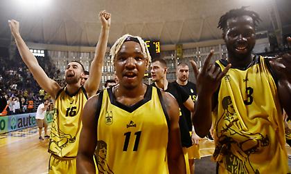 Επιστροφή στα… 90s για τον Άρη, ρεκόρ στα δίποντα για τον Παναθηναϊκό