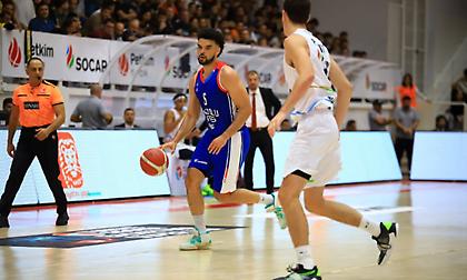 «Καθάρισε» με πολυφωνία η Εφές