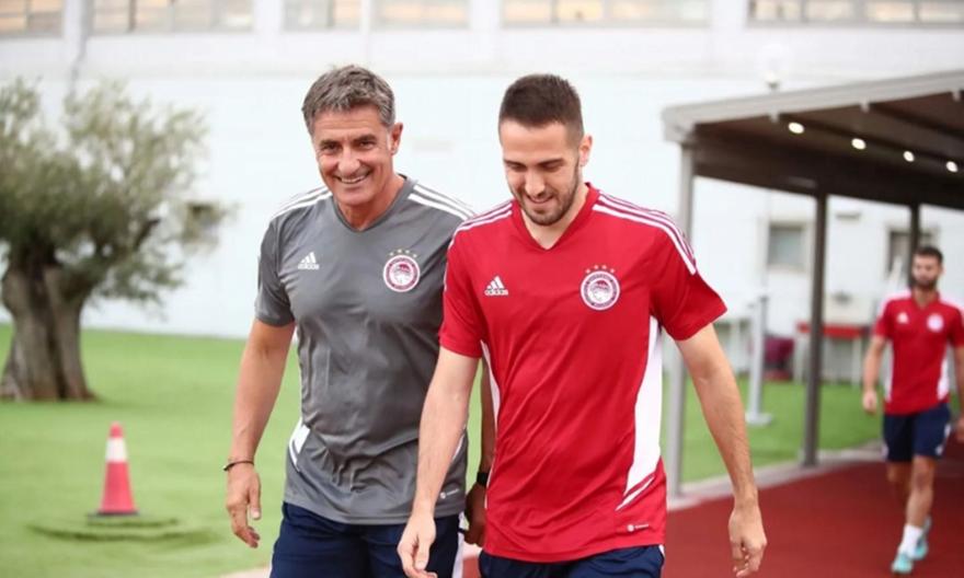 Ολυμπιακός: Γιατί άφησε εκτός τον Φορτούνη ο Μίτσελ