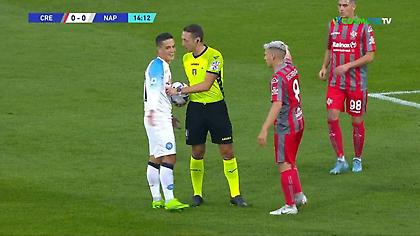 Απίθανη χαλάστρα από τον διαιτητή σε κομπίνα των παικτών της Νάπολι!