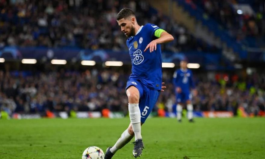 Μπαρτσελόνα: Σε επαφές με τον ατζέντη του Ζορζίνιο