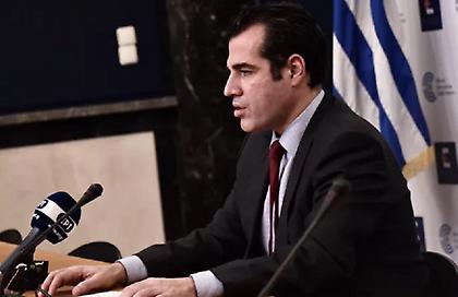 Θάνος Πλεύρης για τον ναζιστικό χαιρετισμό του πατέρα του: «Ποτέ δεν έχει κρύψει την ιδεολογία του»