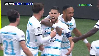 Ζόρια για Μίλαν, έμεινε με δέκα και δέχτηκε δύο γκολ σε 13 λεπτά από την Τσέλσι!