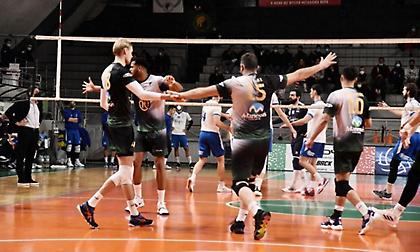 «Λύγισε» στην ευρωπαϊκή του πρεμιέρα από την ανώτερη Χάποελ ο Μίλωνας