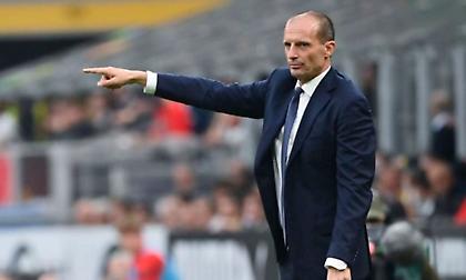 Οπαδοί της Γιουβέντους κρέμασαν πανό στήριξης στον Αλέγκρι