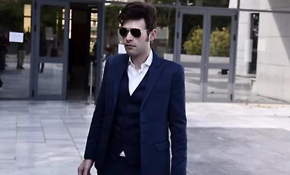 Φυλάκιση 26 μηνών με αναστολή στον Μένιο Φουρθιώτη για τις δήθεν επιθέσεις στο σπίτι του