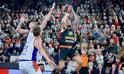 Πήρε το θρίλερ με Εφές η Μονακό και έκανε το «2 στα 2»!