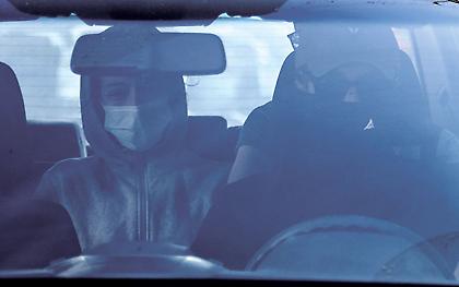 Βιασμός στον Κολωνό: Η θεία της 12χρονης στήριζε την οικογένεια οικονομικά