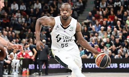 Βιλερμπάν: Επιστρέφει ο Καχούντι