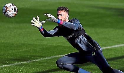 Με σπασμένο καρπό παίζει από τον Αύγουστο ο Σα!