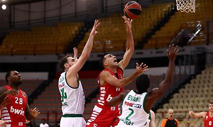 Η «ερυθρόλευκη» παρακάμερα από τη νίκη επί της Ζαλγκίρις