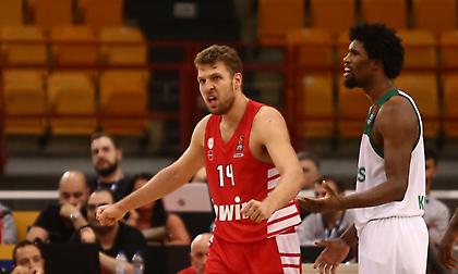 Η... «εξωγήινη» εμφάνιση του MVP Βεζένκοφ!