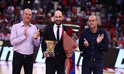 «Σείστηκε» το ΣΕΦ: Αποθέωση για τον Βασίλη Σπανούλη στην επιστροφή του!