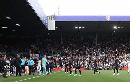 Διακοπή λόγω πτώσης του ρεύματος στο Λιντς-Άρσεναλ!